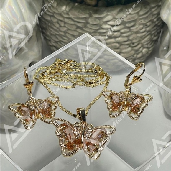 Blush Pink Butterfly set (gold plated) - Picture 6 of 8
